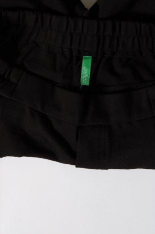 Pantaloni de femei United Colors Of Benetton, Mărime M, Culoare Negru, Preț 33,99 Lei