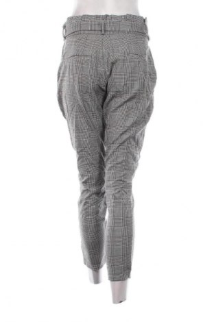 Pantaloni de femei Vero Moda, Mărime M, Culoare Gri, Preț 26,99 Lei