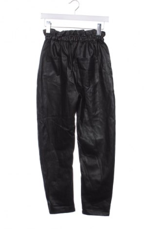 Pantaloni de femei Zara, Mărime XS, Culoare Negru, Preț 51,33 Lei