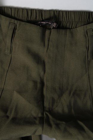 Damenhose Zara, Größe S, Farbe Grün, Preis € 5,99