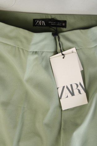 Дамски панталон Zara, Размер XS, Цвят Зелен, Цена 43,99 лв.