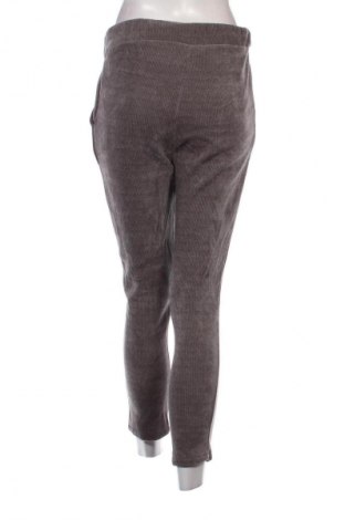 Pantaloni trening de femei, Mărime S, Culoare Gri, Preț 95,99 Lei