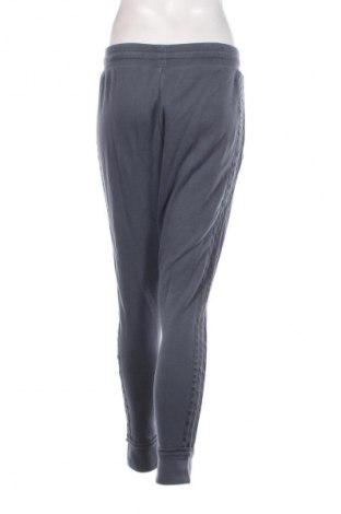 Pantaloni trening de femei Adidas Originals, Mărime S, Culoare Albastru, Preț 128,99 Lei