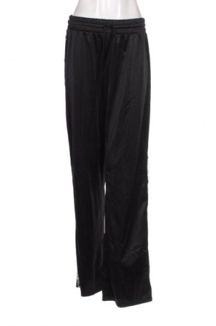 Pantaloni trening de femei Kikiriki, Mărime XL, Culoare Negru, Preț 48,99 Lei