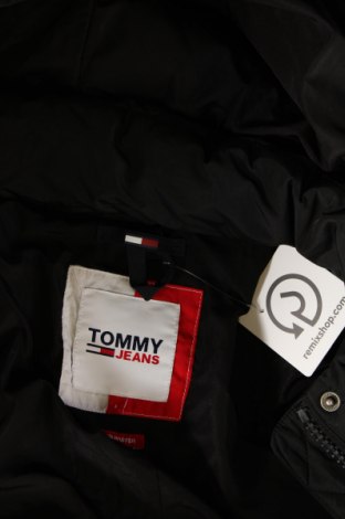 Дамско яке Tommy Jeans, Размер L, Цвят Черен, Цена 314,49 лв.