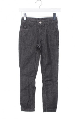 Kinderjeans, Größe 8-9y/ 134-140 cm, Farbe Grau, Preis 7,99 €