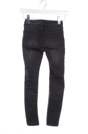 Kinderjeans H&M, Größe 8-9y/ 134-140 cm, Farbe Schwarz, Preis € 9,99