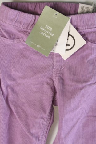 Kinder Cordhose H&M, Größe 4-5y/ 110-116 cm, Farbe Lila, Preis 9,99 €