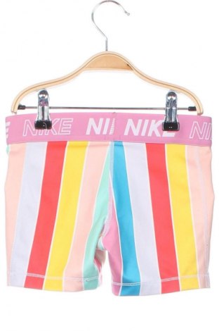 Kinder Shorts Nike, Größe 7-8y/ 128-134 cm, Farbe Mehrfarbig, Preis 8,49 €