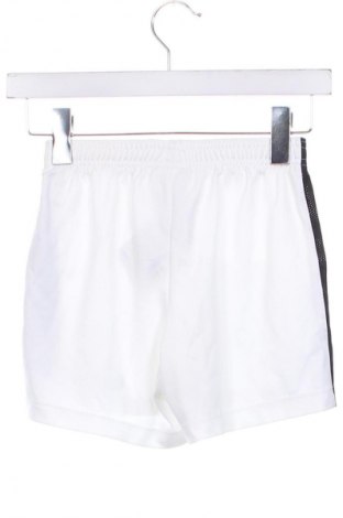 Kinder Shorts Nike, Größe 8-9y/ 134-140 cm, Farbe Weiß, Preis 9,99 €