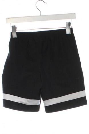 Pantaloni scurți pentru copii Nike, Mărime 9-10y/ 140-146 cm, Culoare Negru, Preț 34,99 Lei