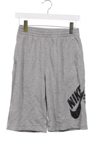 Dětské krátké kalhoty  Nike, Velikost 11-12y/ 152-158 cm, Barva Šedá, Cena  419,00 Kč