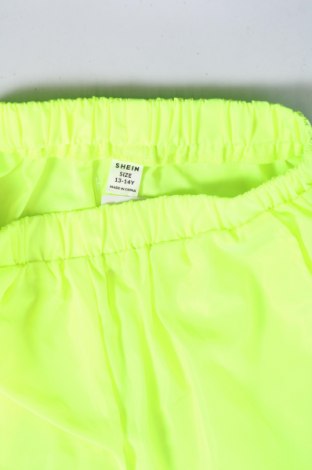 Kinder Shorts SHEIN, Größe 13-14y/ 164-168 cm, Farbe Grün, Preis 5,99 €