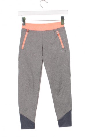 Kinder Sporthose Decathlon, Größe 7-8y/ 128-134 cm, Farbe Grau, Preis 8,49 €