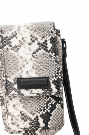 Handytasche Kendall & Kylie, Farbe Mehrfarbig, Preis € 28,49