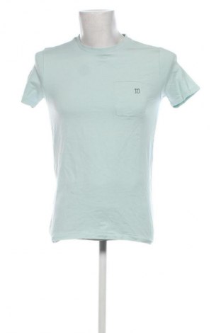 Męski T-shirt DAILY AESTHETIKZ, Rozmiar S, Kolor Niebieski, Cena 78,99 zł