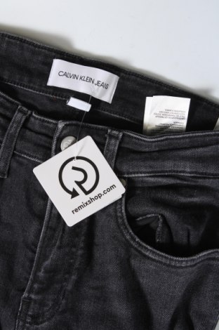 Pánske džínsy  Calvin Klein Jeans, Veľkosť M, Farba Čierna, Cena  23,95 €