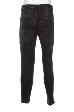 Męskie jeansy Pull&Bear, Rozmiar M, Kolor Szary, Cena 55,99 zł