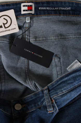 Pánske džínsy  Tommy Jeans, Veľkosť XXL, Farba Modrá, Cena  103,45 €