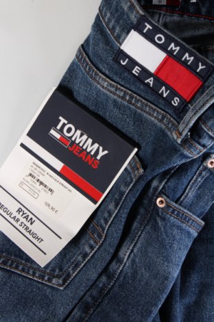 Blugi de bărbați Tommy Jeans, Mărime M, Culoare Albastru, Preț 598,99 Lei