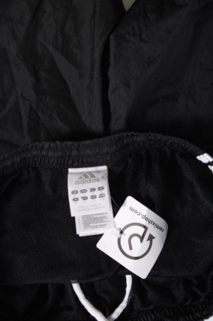 Pantaloni scurți de bărbați Adidas, Mărime M, Culoare Negru, Preț 111,99 Lei