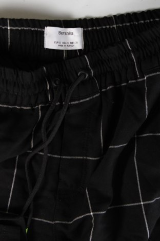 Męskie szorty Bershka, Rozmiar S, Kolor Czarny, Cena 69,99 zł