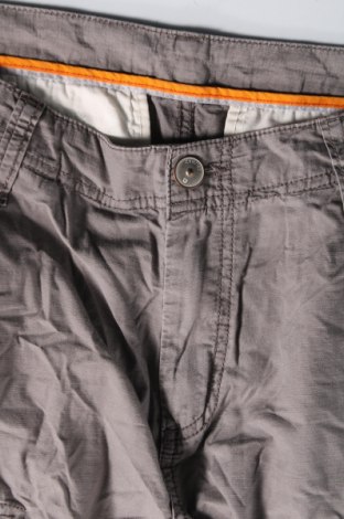 Herren Shorts Clockhouse, Größe L, Farbe Grau, Preis € 10,49