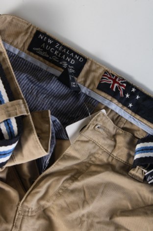 Pantaloni scurți de bărbați New Zealand Auckland, Mărime M, Culoare Bej, Preț 80,99 Lei