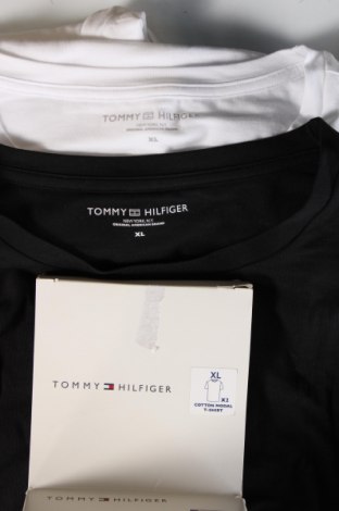 Мъжки комплект Tommy Hilfiger, Размер XL, Цвят Многоцветен, Цена 69,49 лв.