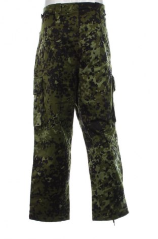 Pantaloni de bărbați, Mărime 4XL, Culoare Multicolor, Preț 90,99 Lei