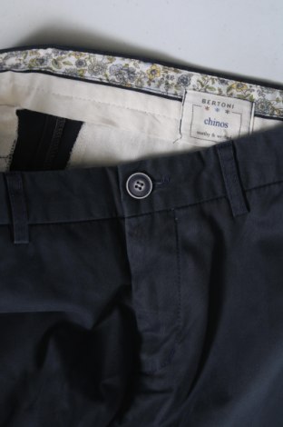 Pantaloni de bărbați Bertoni, Mărime S, Culoare Albastru, Preț 203,99 Lei