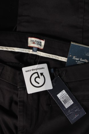 Pantaloni de bărbați Hilfiger Denim, Mărime M, Culoare Negru, Preț 470,99 Lei