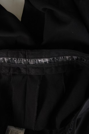 Pantaloni de bărbați Madison, Mărime L, Culoare Negru, Preț 26,99 Lei