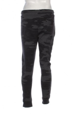 Pantaloni trening de bărbați Clockhouse, Mărime S, Culoare Multicolor, Preț 95,99 Lei