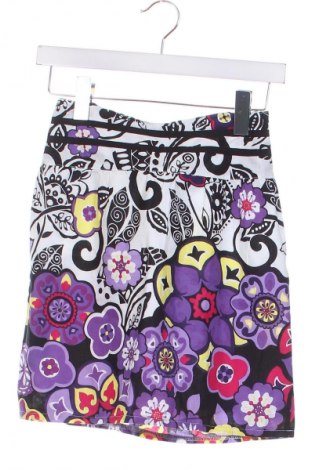 Fustă A punto, Mărime XXS, Culoare Multicolor, Preț 14,99 Lei