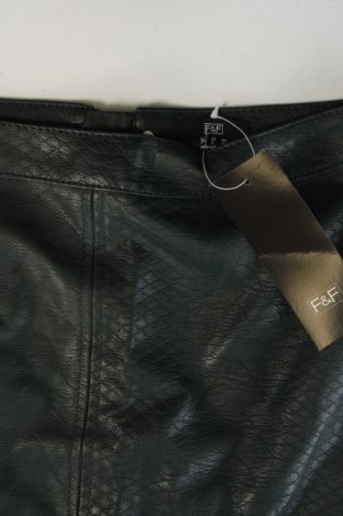 Rock F&F, Größe XS, Farbe Grün, Preis € 10,14