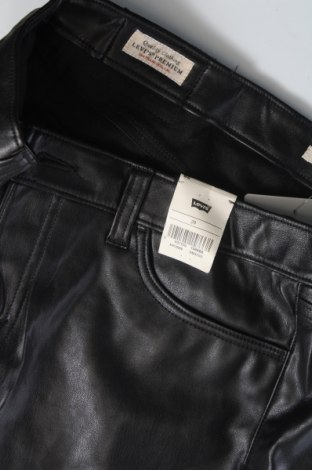 Rock Levi's, Größe M, Farbe Schwarz, Preis 30,49 €