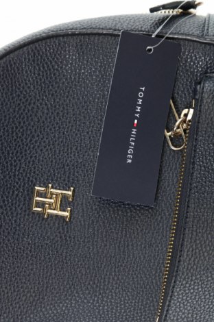 Ruksak  Tommy Hilfiger, Barva Modrá, Cena  2 969,00 Kč