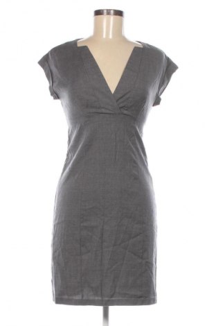 Kleid, Größe S, Farbe Grau, Preis 8,99 €