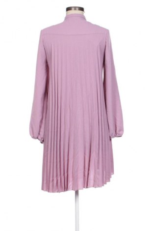 Kleid, Größe M, Farbe Aschrosa, Preis 8,49 €