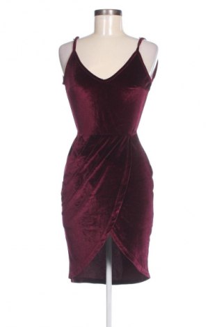 Kleid, Größe M, Farbe Rot, Preis € 5,99