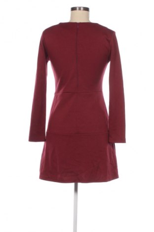 Kleid, Größe S, Farbe Rot, Preis € 5,99