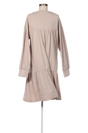 Kleid, Größe XL, Farbe Beige, Preis € 14,99