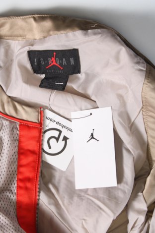 Šaty  Air Jordan Nike, Velikost XS, Barva Béžová, Cena  2 209,00 Kč