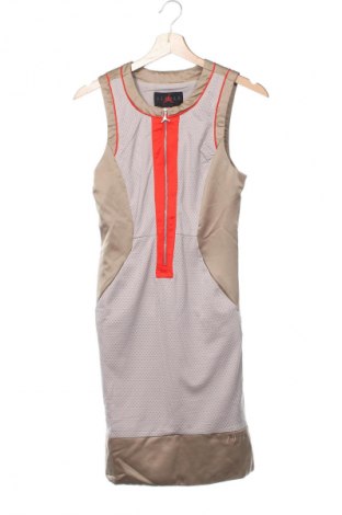 Kleid Air Jordan Nike, Größe XS, Farbe Beige, Preis 73,99 €