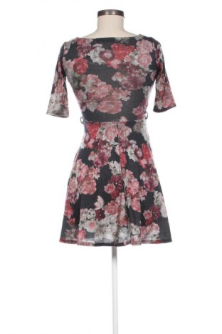 Kleid Atmosphere, Größe XXS, Farbe Mehrfarbig, Preis 13,99 €