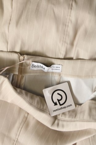 Φόρεμα Bershka, Μέγεθος L, Χρώμα  Μπέζ, Τιμή 7,77 €