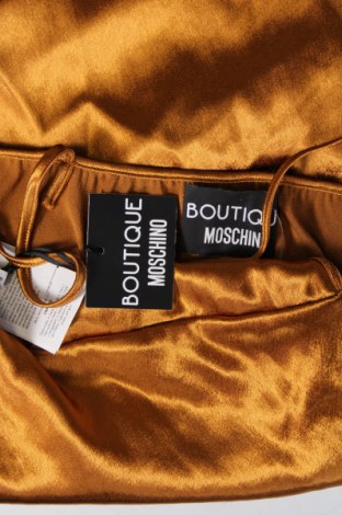 Рокля Boutique Moschino, Размер XS, Цвят Оранжев, Цена 517,49 лв.