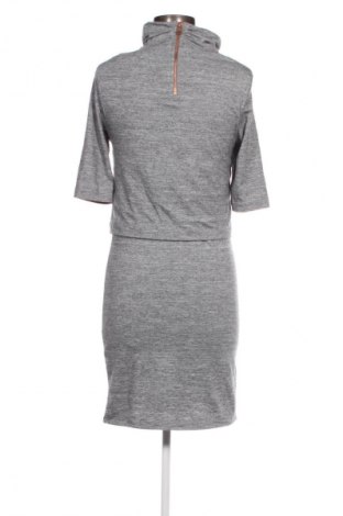 Kleid Calvin Klein Jeans, Größe S, Farbe Grau, Preis € 33,99