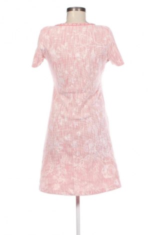 Kleid Cream, Größe M, Farbe Rosa, Preis 29,99 €